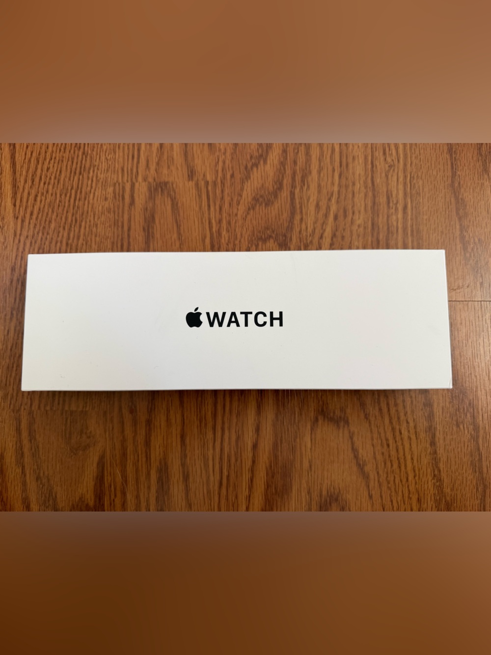 NWT Apple Watch SE 3rd Gen 40mm GPS Starlight Aluminum w/ Starlight Sport Band